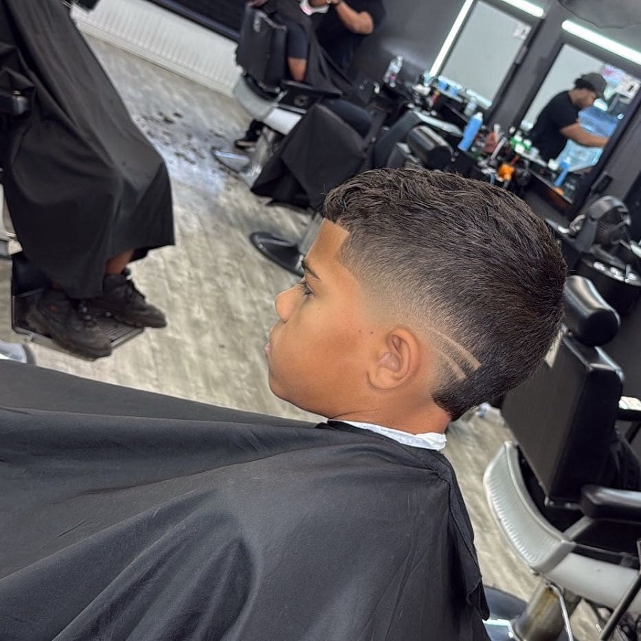 Haircut by Juice The Barber smp